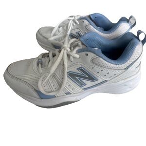 New Balance Women's White and Light Blue Lace-Up Walking Sneakers
